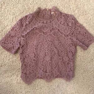 Lace crop top sz med